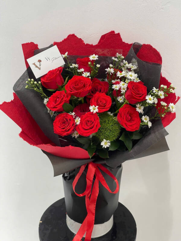 Tình yêu đậm đà trong từng cánh hồng